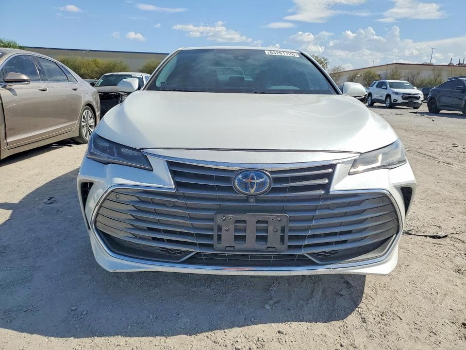 2020 TOYOTA AVALON LIMITED 5