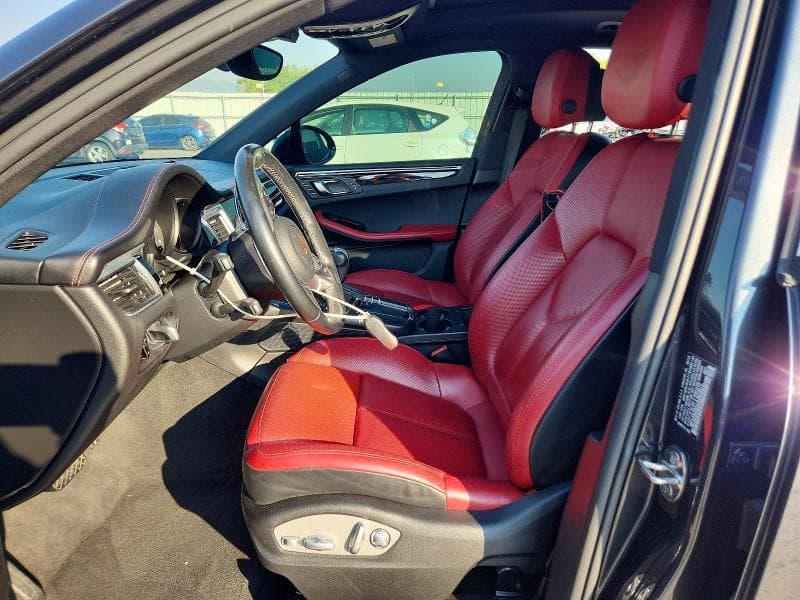 2018 PORSCHE MACAN 7