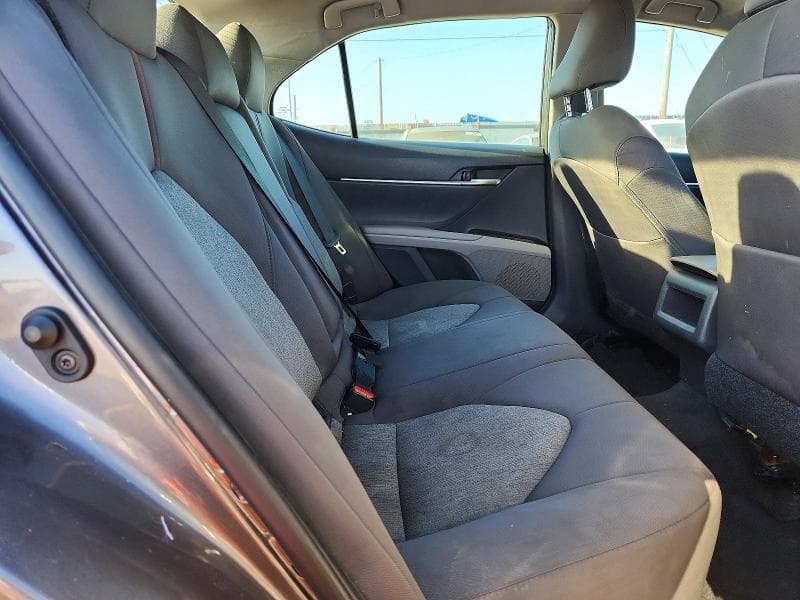 2019 TOYOTA CAMRY LE 10