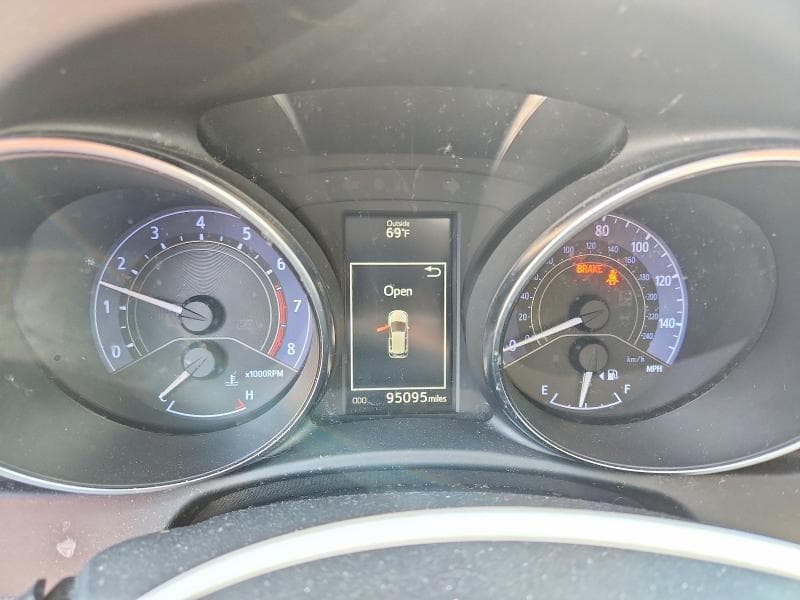 2017 TOYOTA COROLLA IM BASE 9