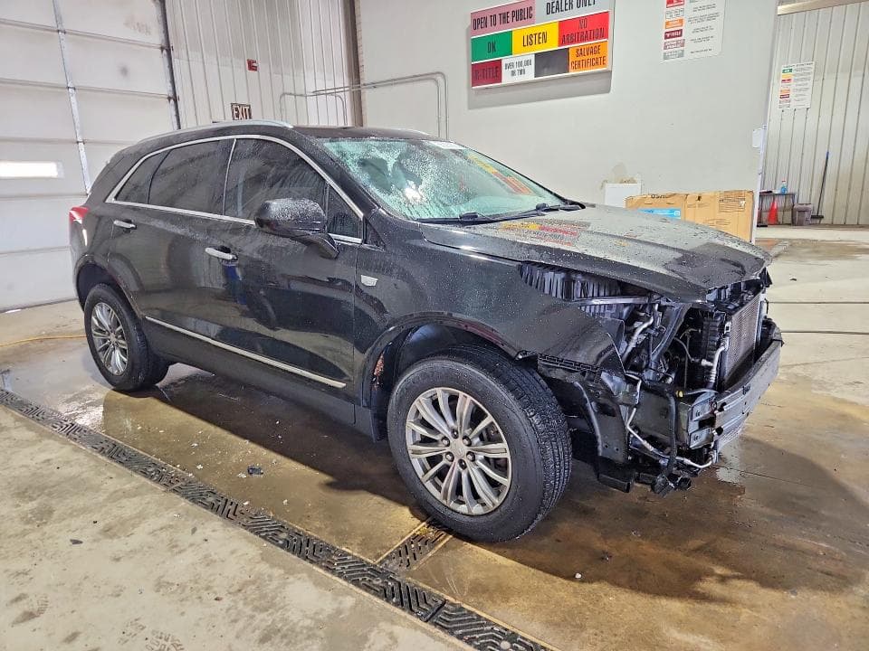 2017 CADILLAC XT5 LUXURY 4