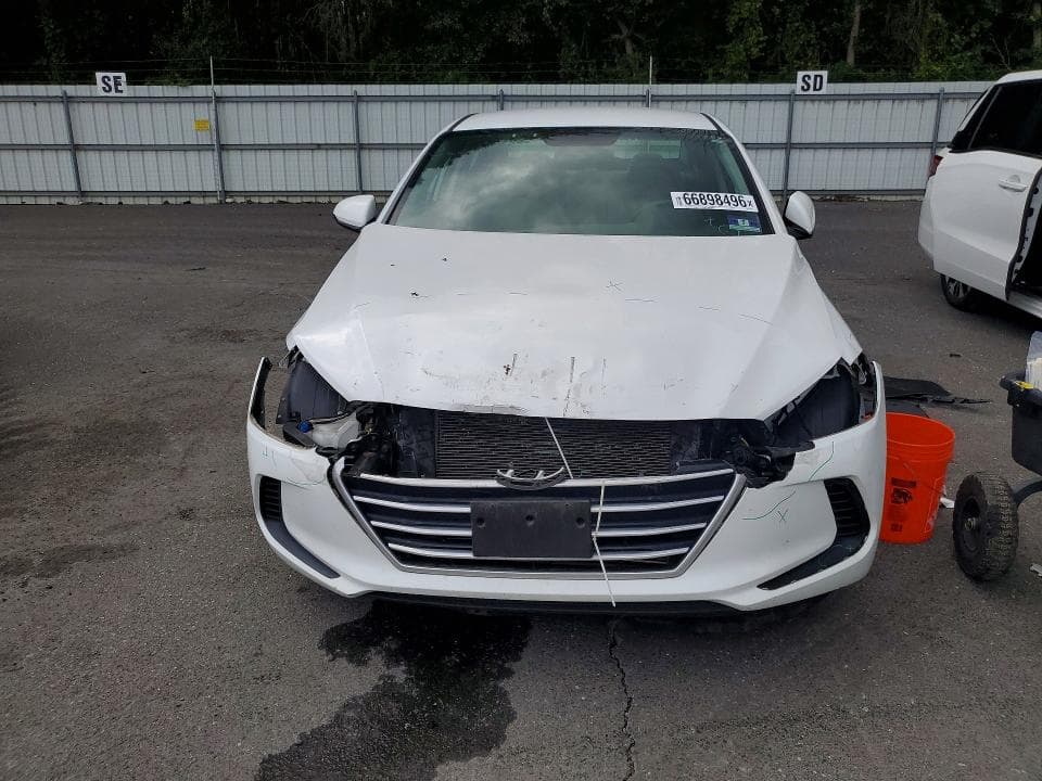 2017 HYUNDAI ELANTRA SE 5