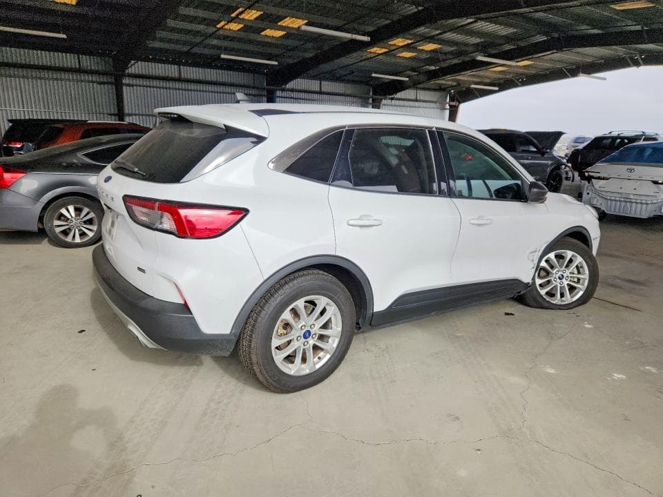 2022 FORD ESCAPE SE 3