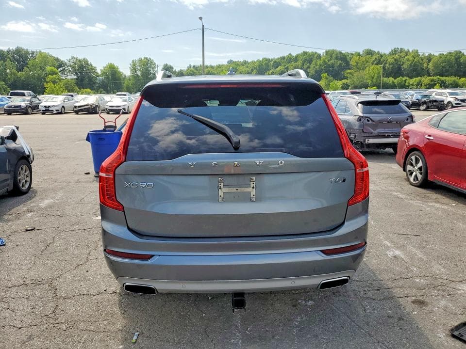2018 VOLVO XC90 T6 6