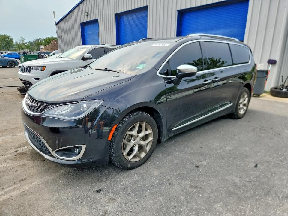 2018 CHRYSLER PACIFICA LIMITED - 1
