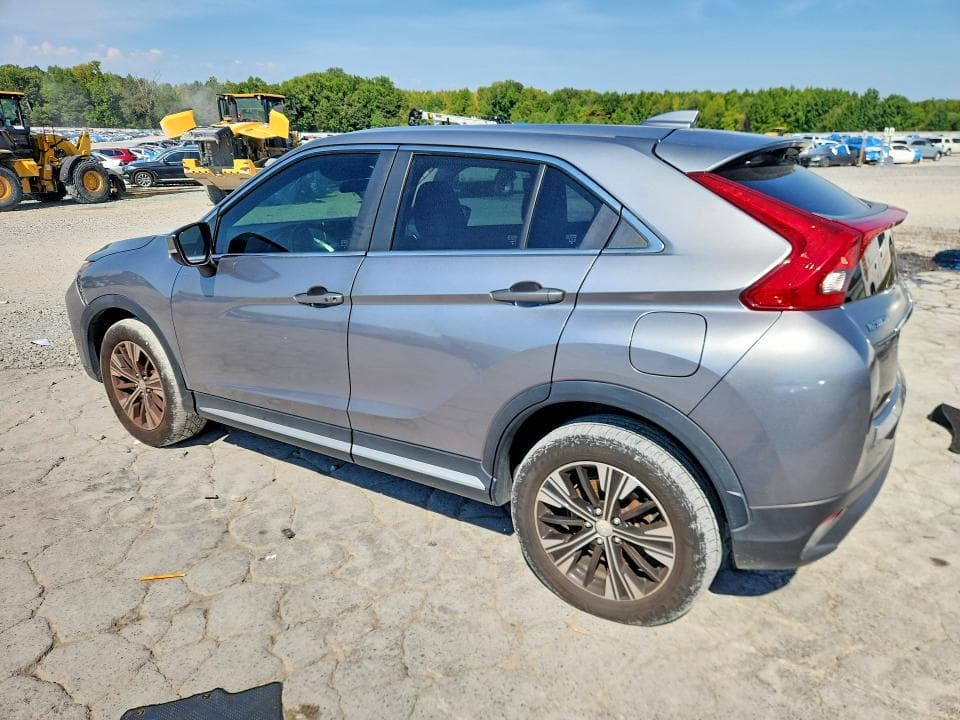2018 MITSUBISHI ECLIPSE CROSS SE 2