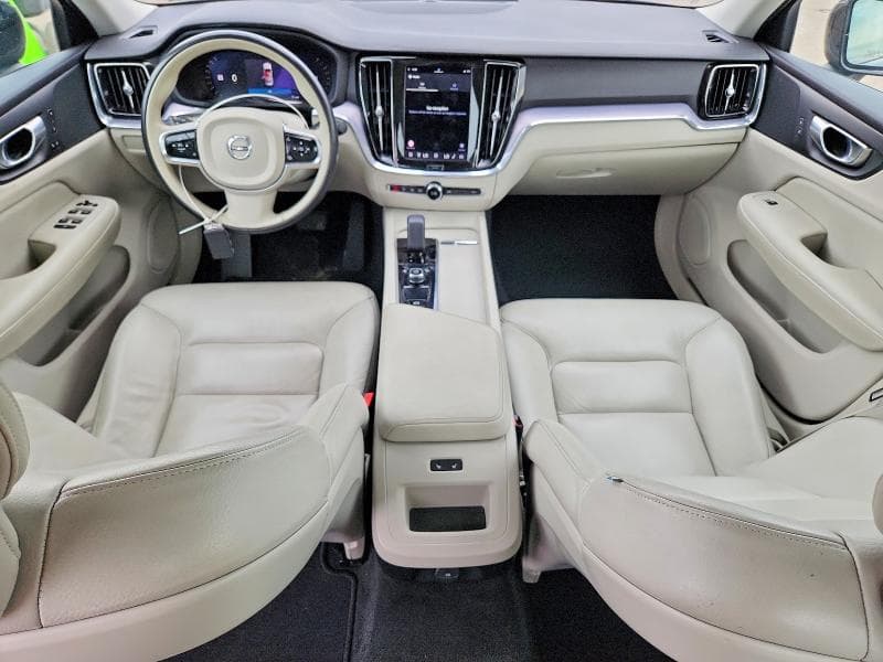 2024 VOLVO S60 CORE 8