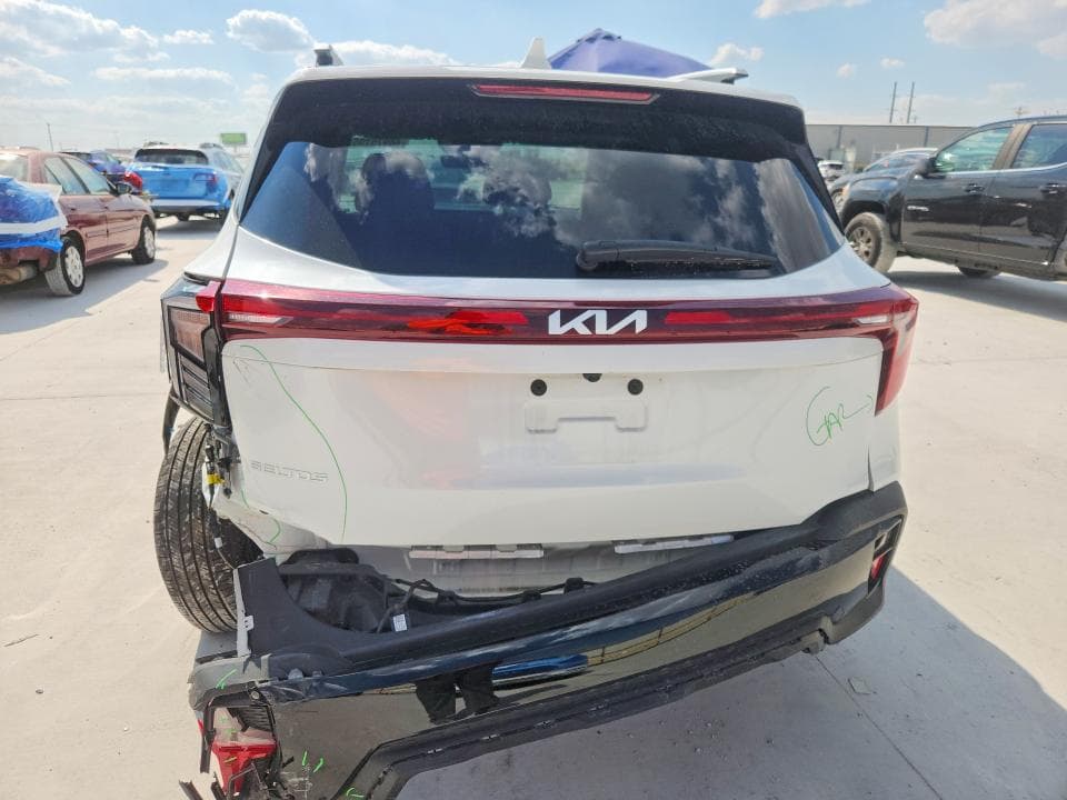 2025 KIA SELTOS S 6