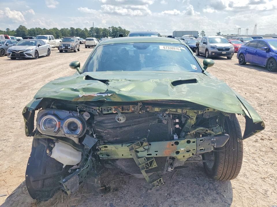 2022 DODGE CHALLENGER SXT 5