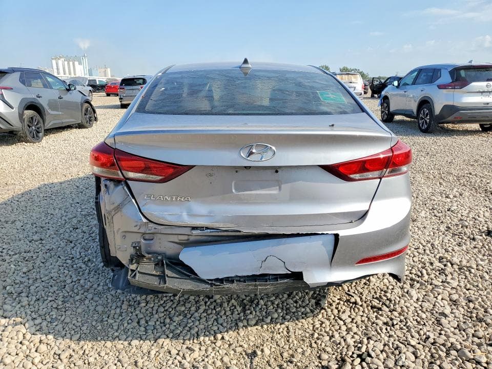 2017 HYUNDAI ELANTRA SE 6