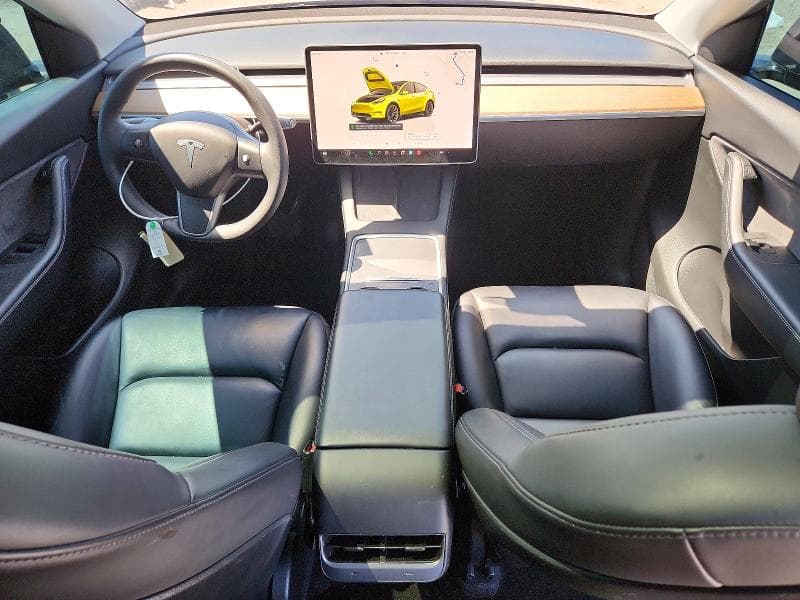 2022 TESLA MODEL Y 8