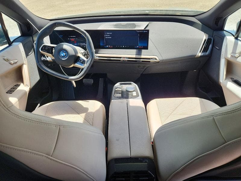 2025 BMW IX XDRIVE50 8
