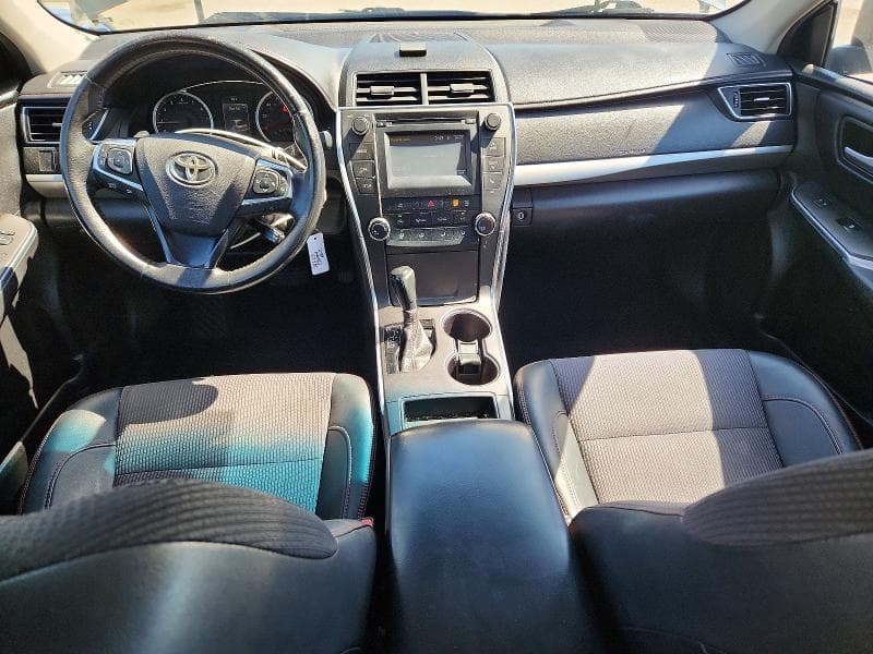 2017 TOYOTA CAMRY SE 8