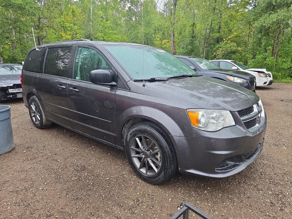 2017 DODGE GRAND CARAVAN SE 4