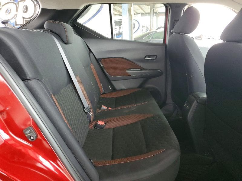 2022 NISSAN KICKS SR 10