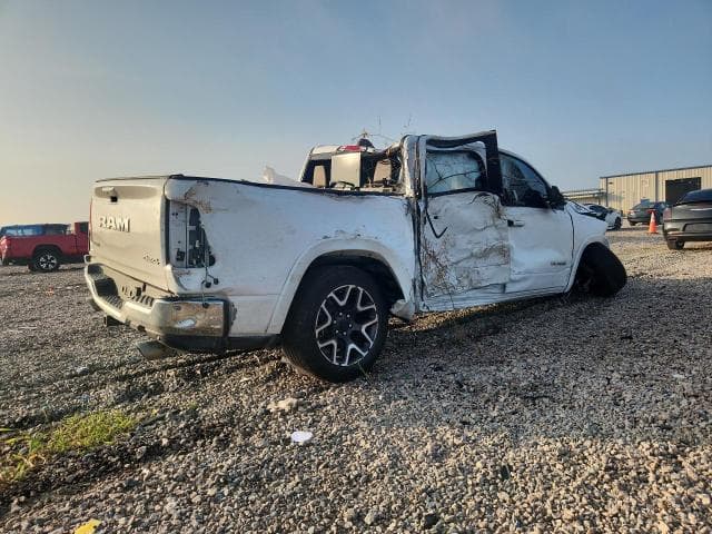 2025 RAM 1500 LARAMIE 3