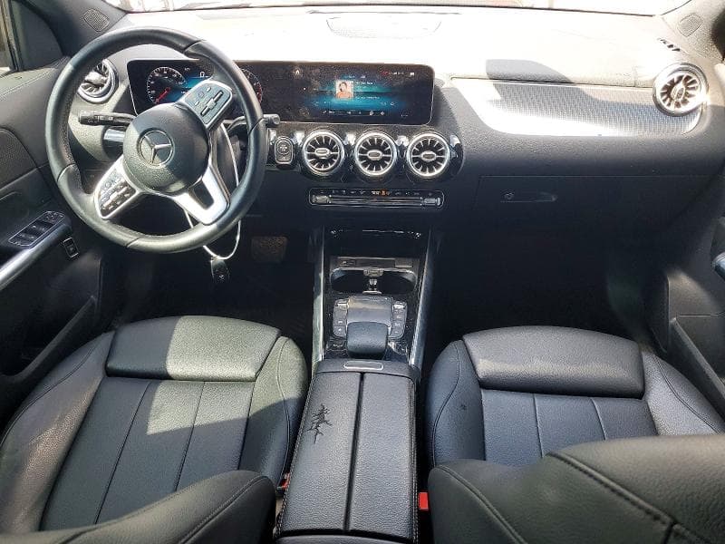 2021 MERCEDES-BENZ GLA 250 4MATIC 8