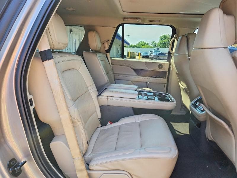 2019 LINCOLN NAVIGATOR RESERVE 11