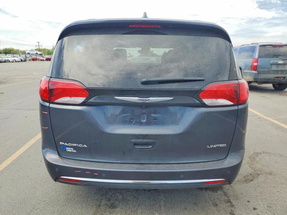 2019 CHRYSLER PACIFICA LIMITED 6