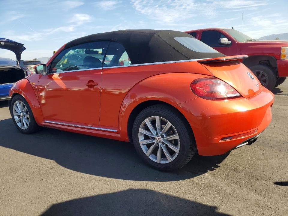 2018 VOLKSWAGEN BEETLE S 2