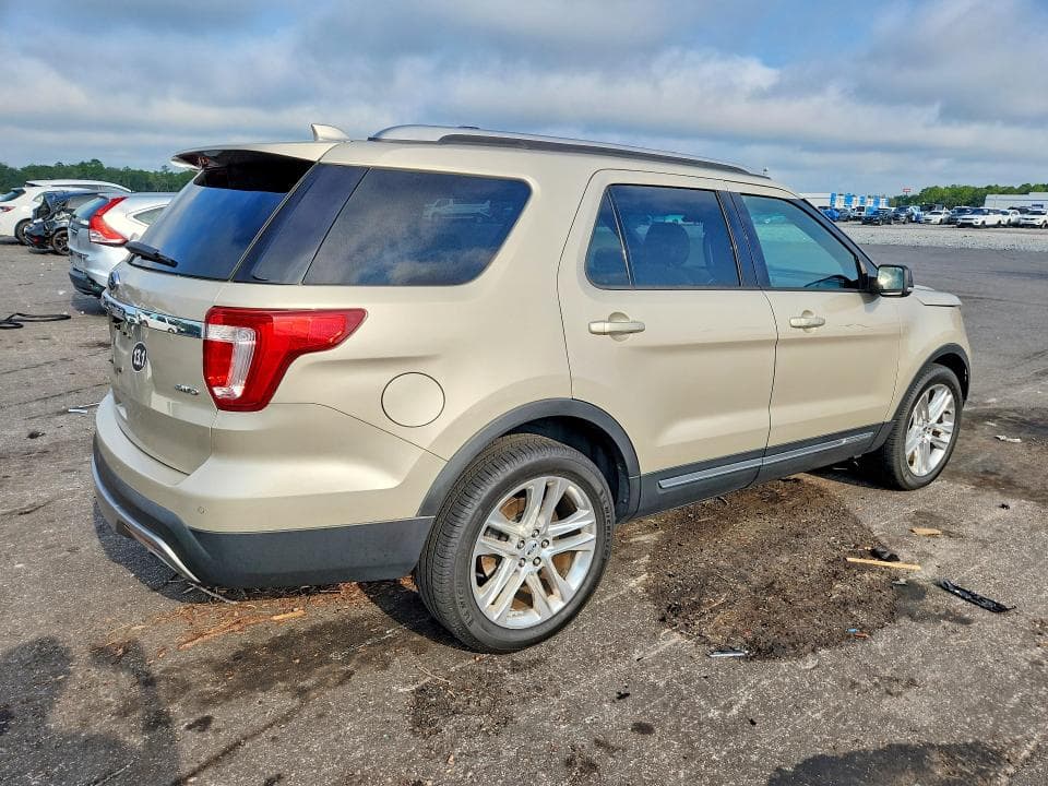 2017 FORD EXPLORER XLT 3