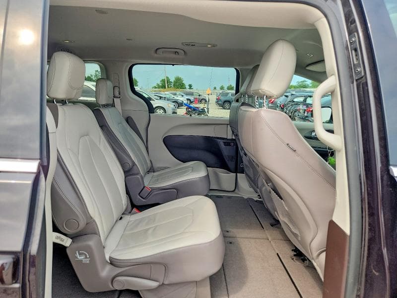 2019 CHRYSLER PACIFICA TOURING L 11