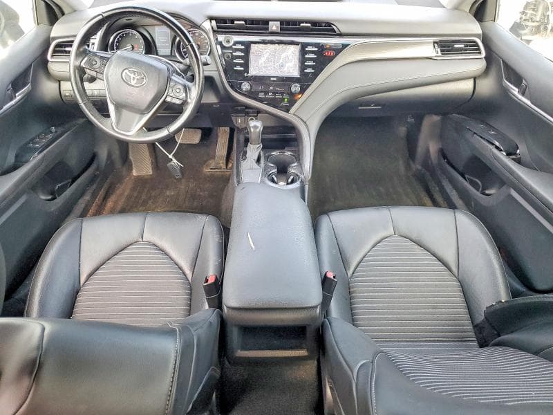 2020 TOYOTA CAMRY SE 8
