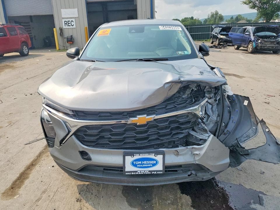 2026 CHEVROLET TRAX LS 5