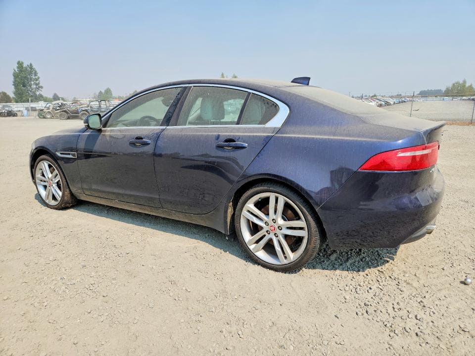 2017 JAGUAR XE PRESTIGE 2