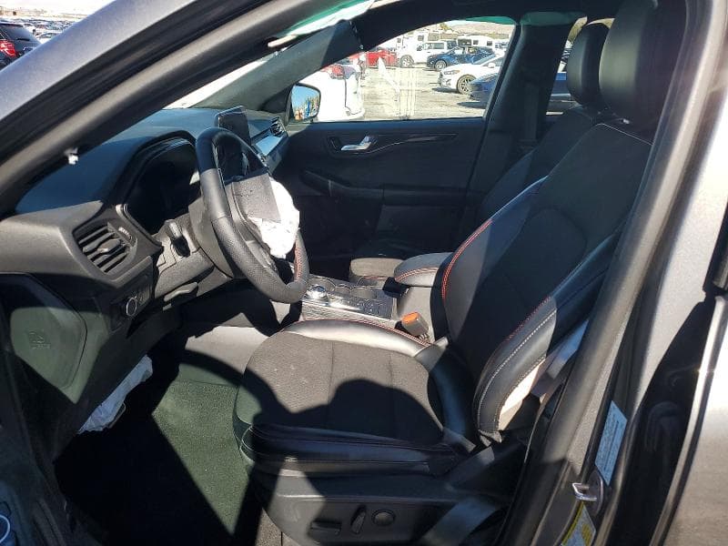 2024 FORD ESCAPE ST LINE 7