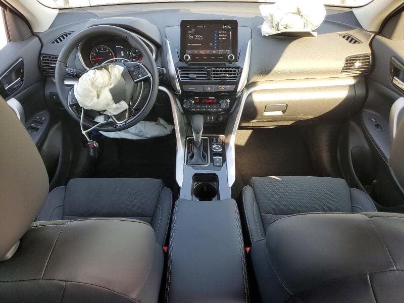2026 MITSUBISHI ECLIPSE CROSS SE 8