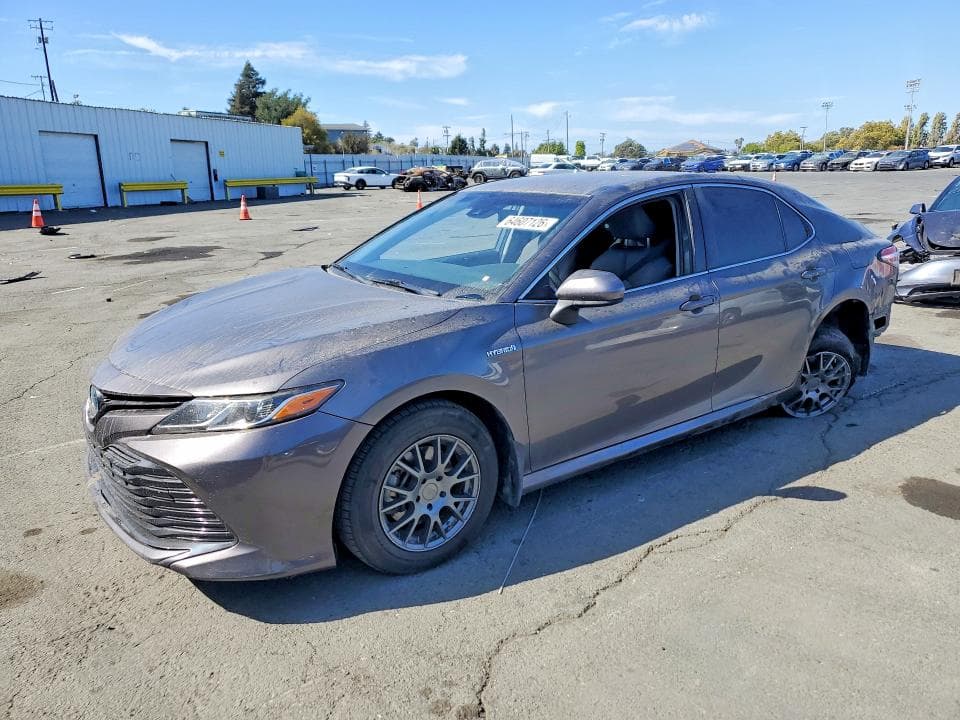 2020 TOYOTA CAMRY LE - 1