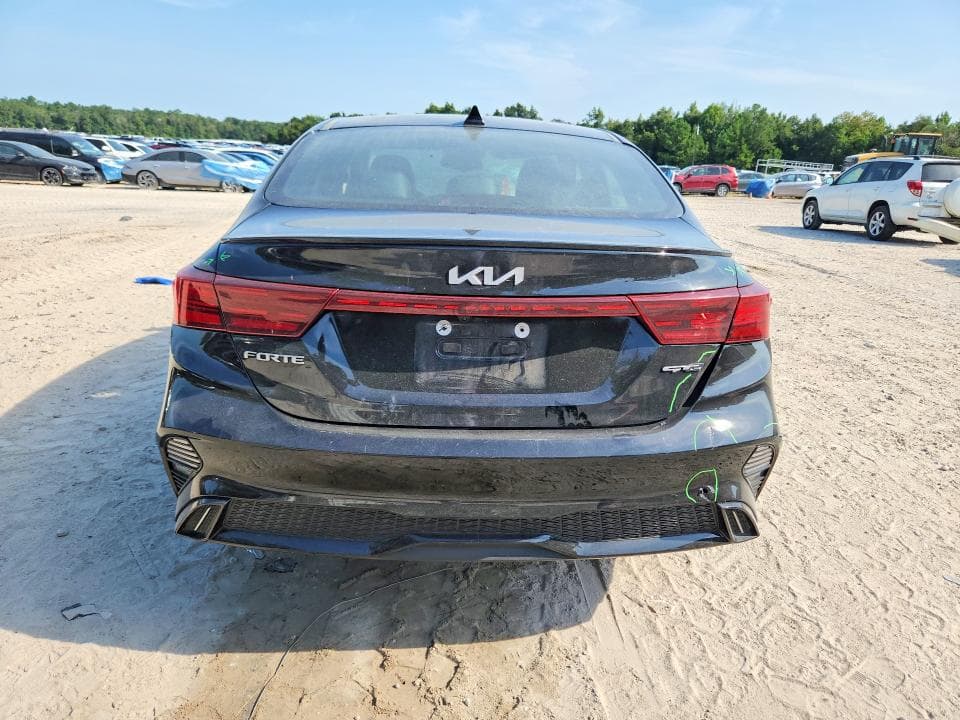 2024 KIA FORTE GT LINE 6