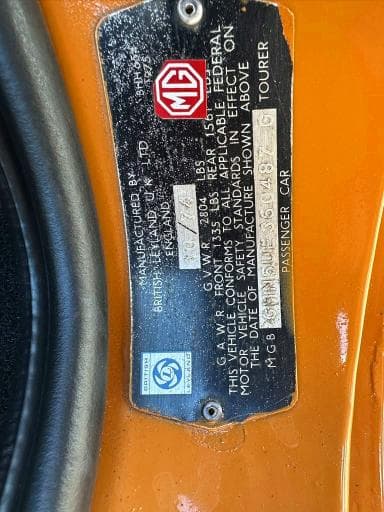 1974 MGB ROADSTER 10