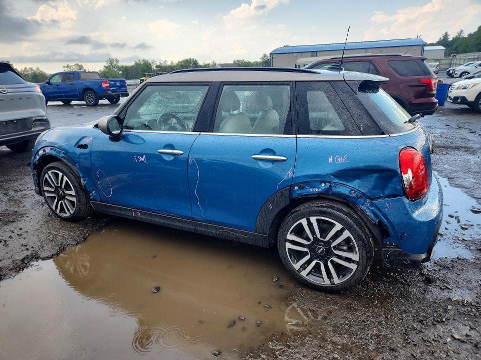 2022 MINI COOPER 2