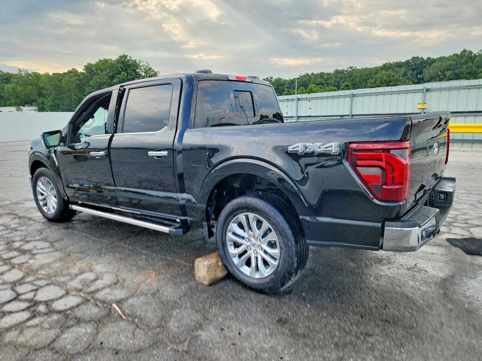 2026 FORD F150 LARIAT 2