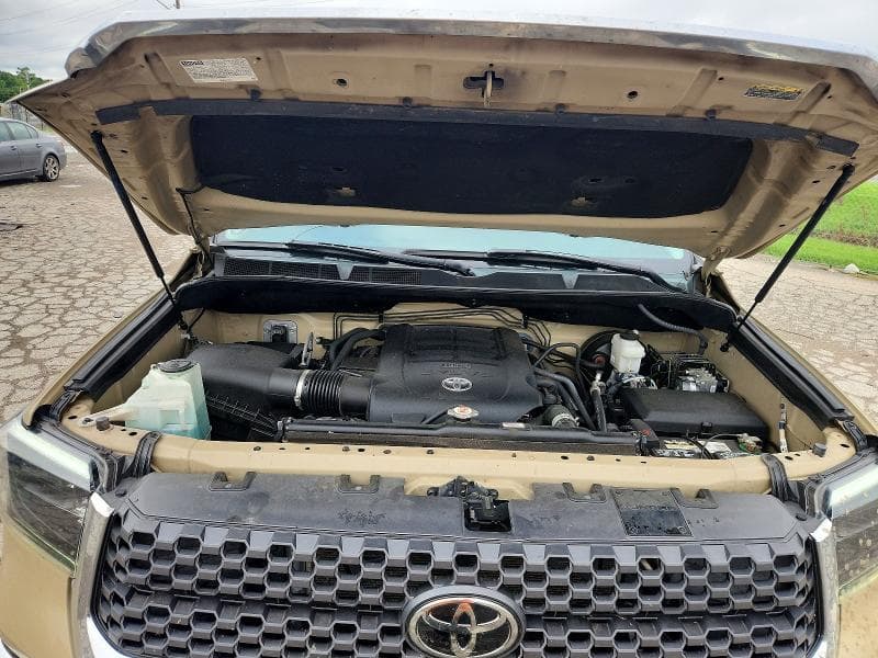 2020 TOYOTA TUNDRA SR5 11