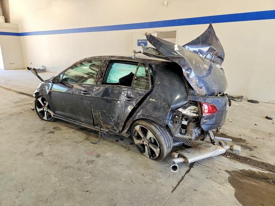 2018 VOLKSWAGEN GTI S/SE 2