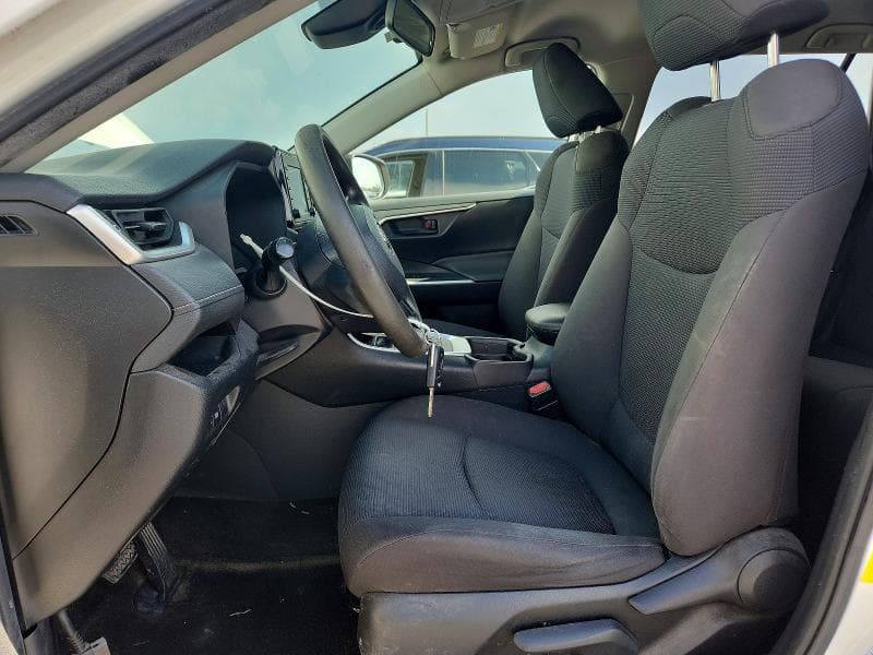 2019 TOYOTA RAV4 LE 7