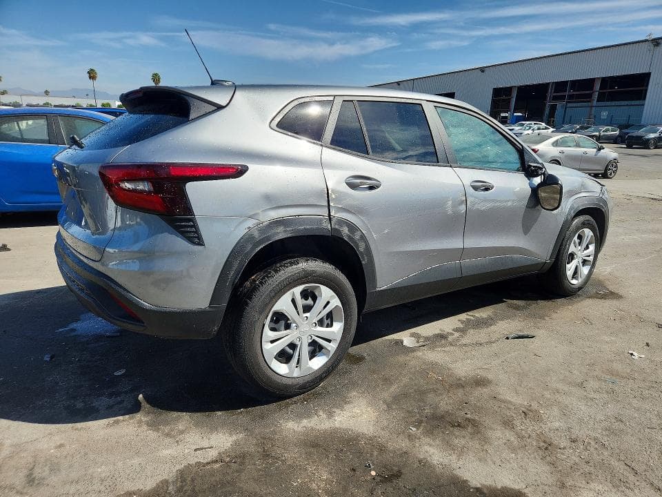 2026 CHEVROLET TRAX LS 3