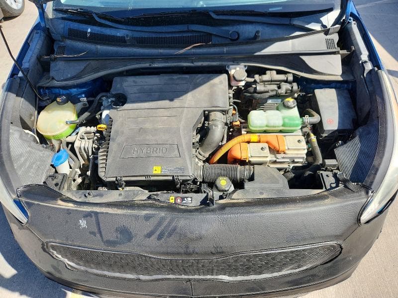 2018 KIA NIRO LX 12