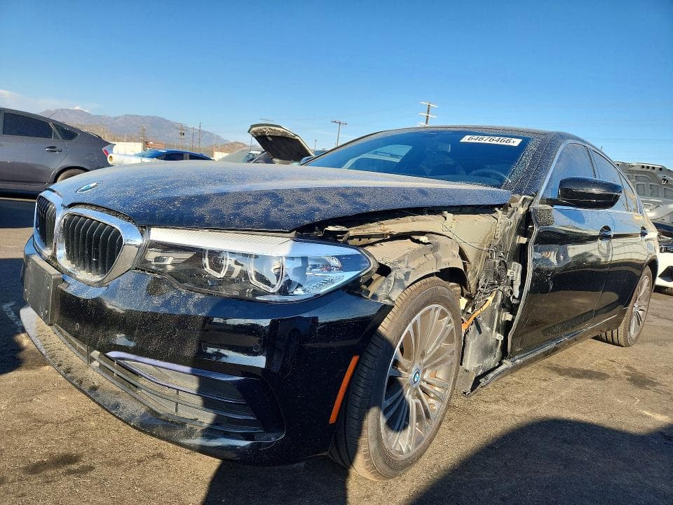 2019 BMW 530E - 1