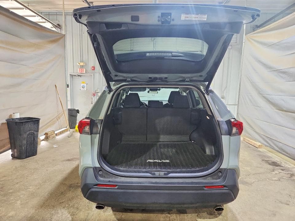 2023 TOYOTA RAV4 XLE 6