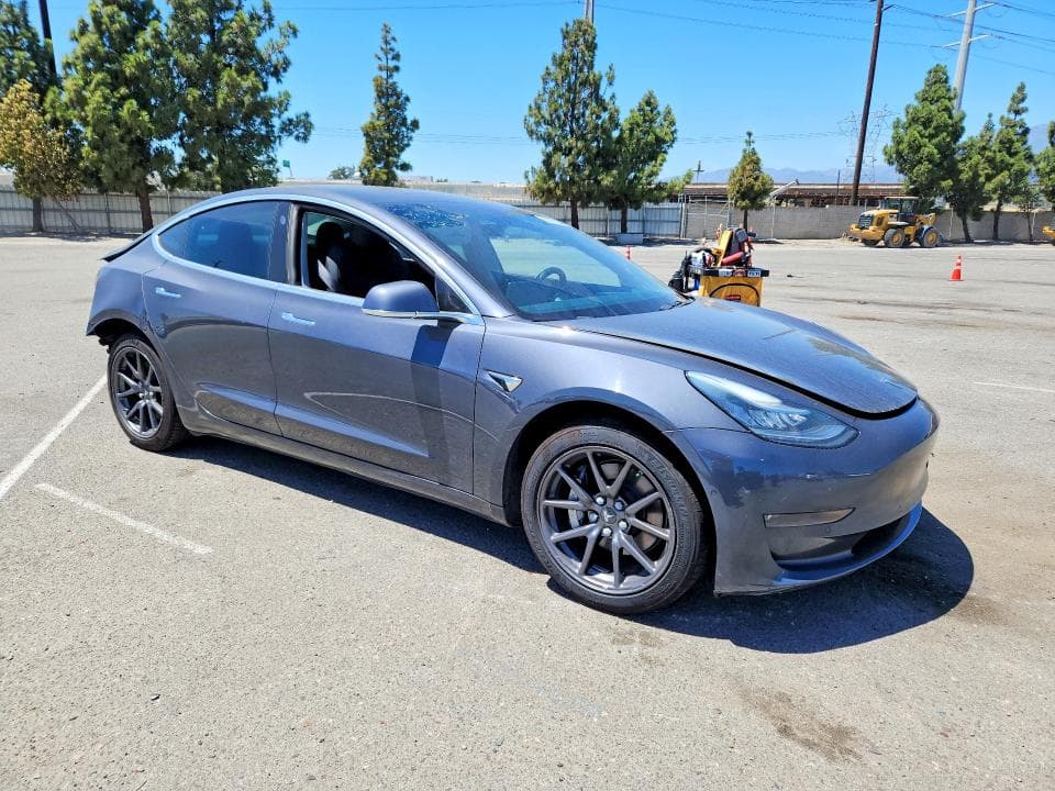 2019 TESLA MODEL 3 4