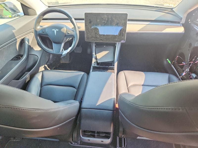 2018 TESLA MODEL 3 8