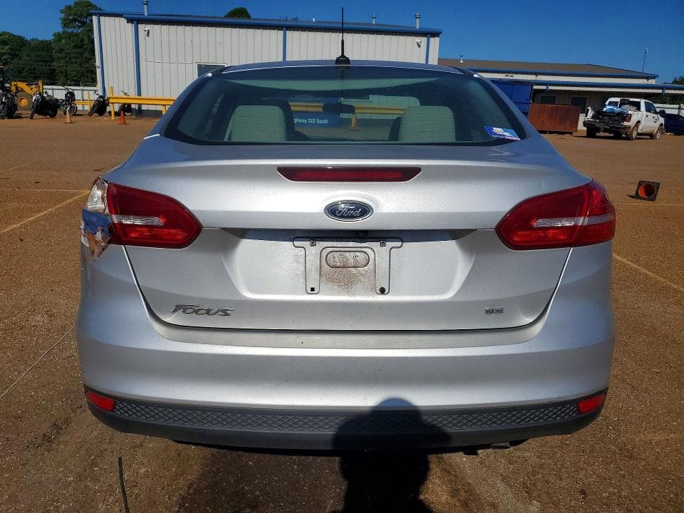 2018 FORD FOCUS SE 6