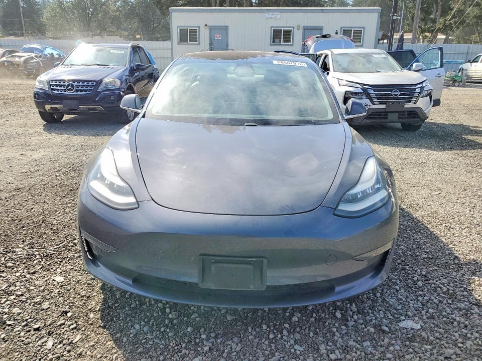 2018 TESLA MODEL 3 5