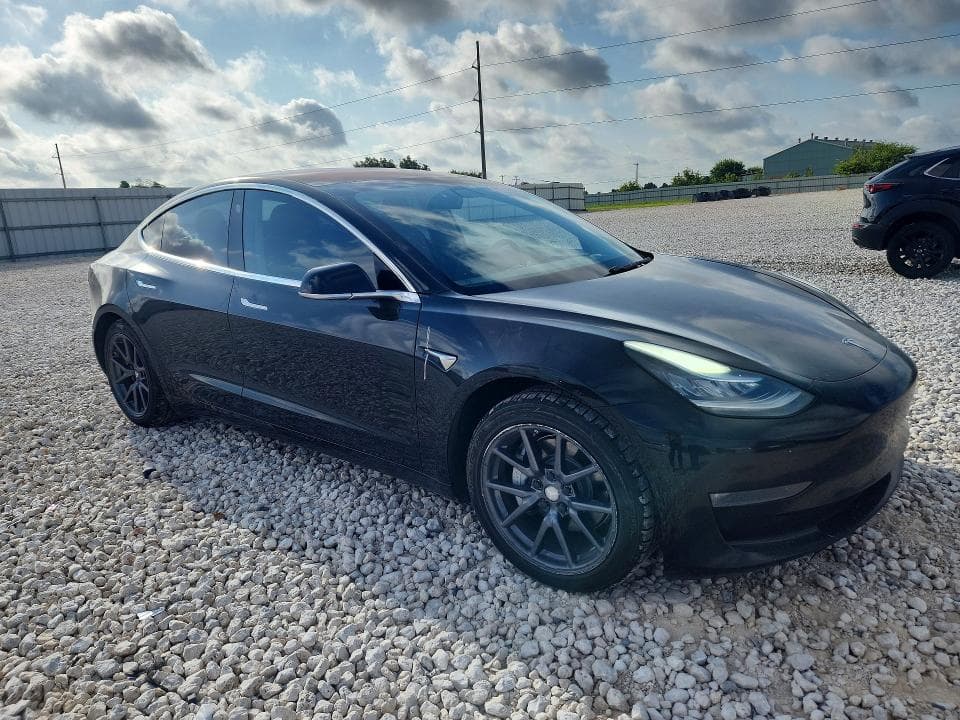 2019 TESLA MODEL 3 4