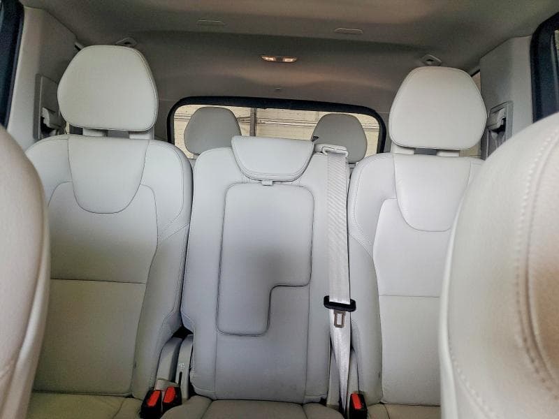 2023 VOLVO XC90 CORE 10