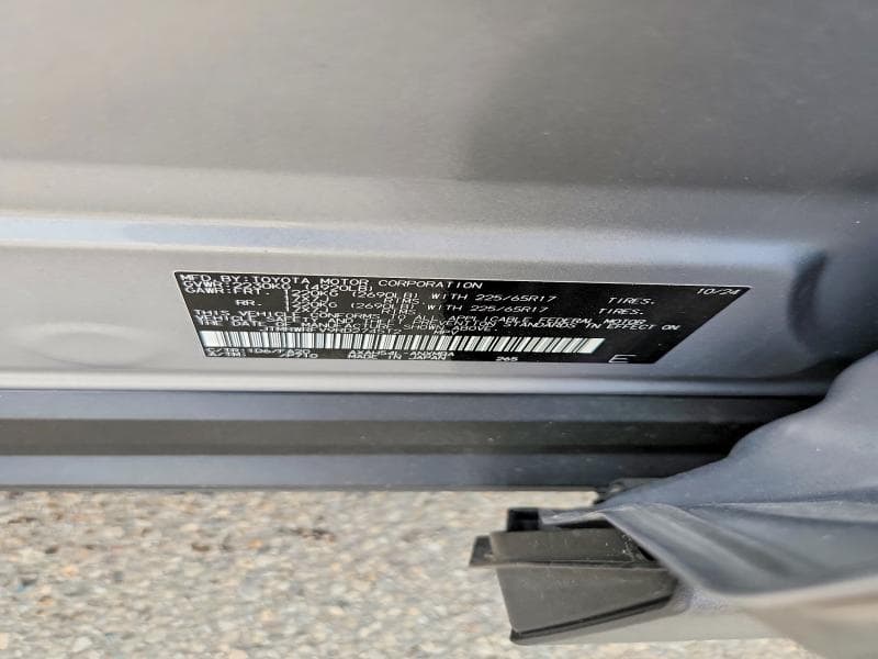 2024 TOYOTA RAV4 HYBRID XLE 13
